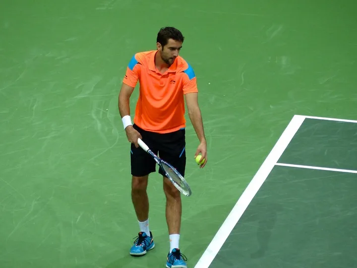 Marin Cilic about to serve