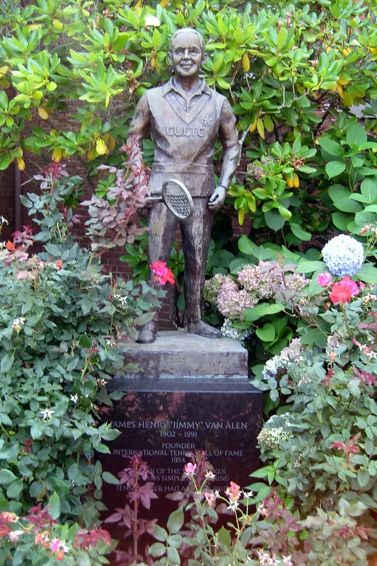 Jimmy Van Alen statue